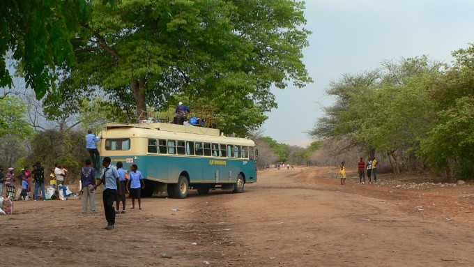 autobus v Kariyangwe